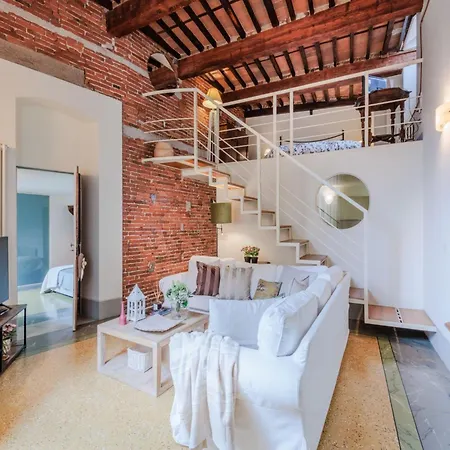 Centrally-located In *