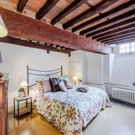 Centrally-located In Apartman *
