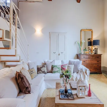 Centrally-located In Apartman *